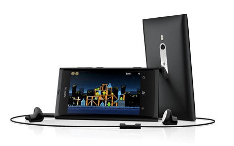 Nokia_Lumia_800_bl_2037974c